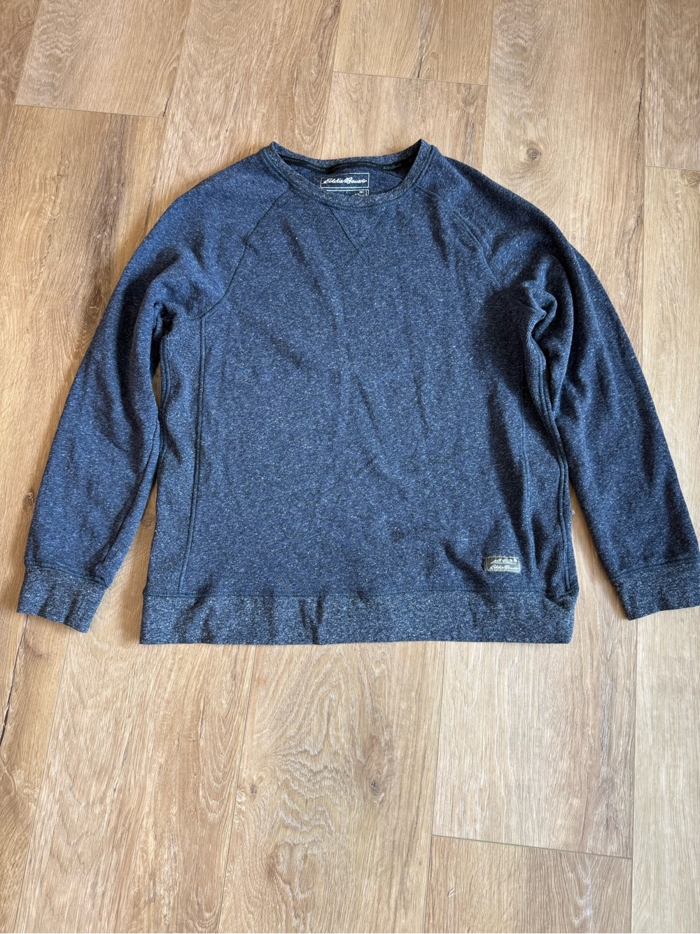 Eddie Bauer Men’s Navy Blue Heather Crewneck shirt
